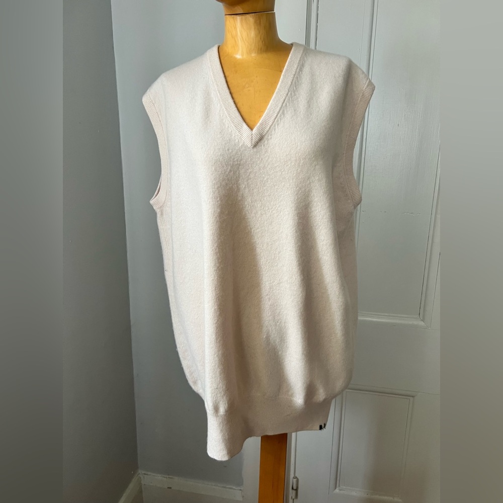 Extreme Cashmere X Clic oversized cashmere vest in talc (very pale pink)